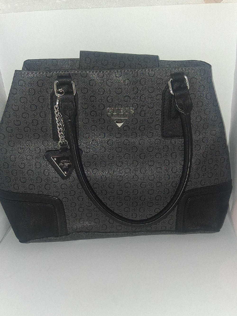 TODAY ONLY PRICE!!! GUESS Black and Gray Logo Satchel with Chain Charm
